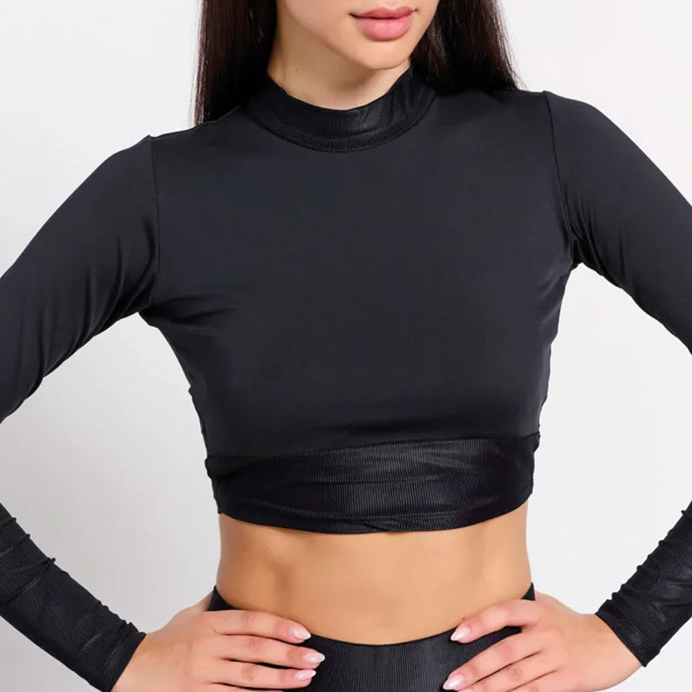 CROP TOP WITH CUPS