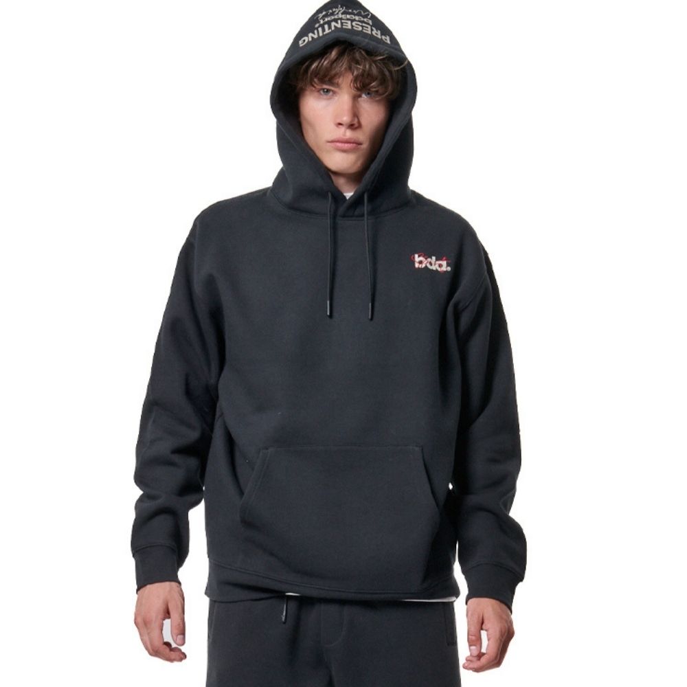 PULLOVER HOODIE