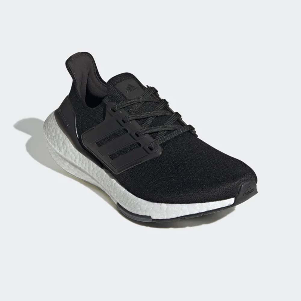 ULTRABOOST 21