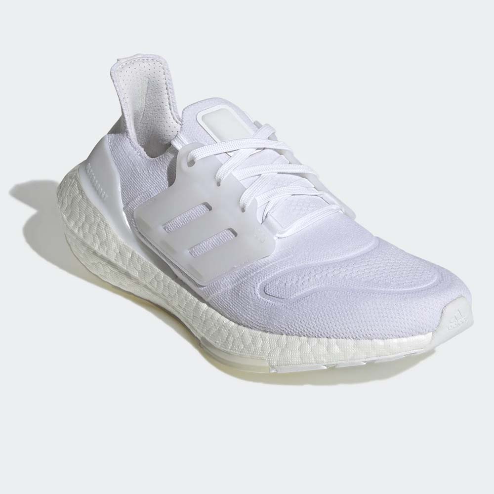 ULTRABOOST 22